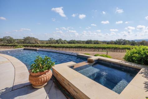 1758 Lincoln Smith Road Round Mountain TX 78663