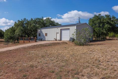 1758 Lincoln Smith Road Round Mountain TX 78663