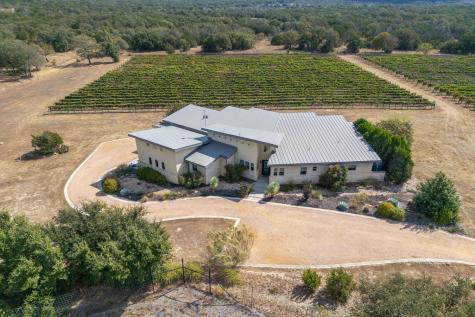 1758 Lincoln Smith Road Round Mountain TX 78663