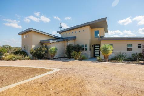 1758 Lincoln Smith Road Round Mountain TX 78663