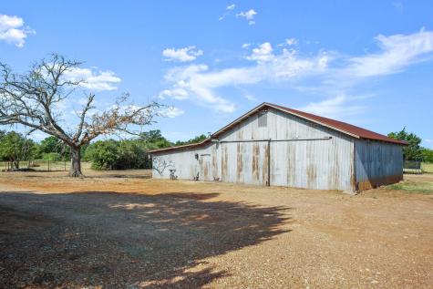 1099 Private Road 1061 Paige TX 78659