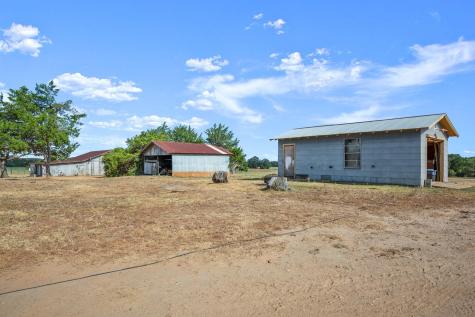 1099 Private Road 1061 Paige TX 78659