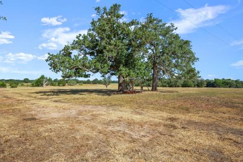 1099 Private Road 1061 Paige TX 78659