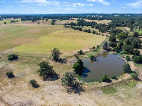 1099 Private Road 1061 Paige TX 78659