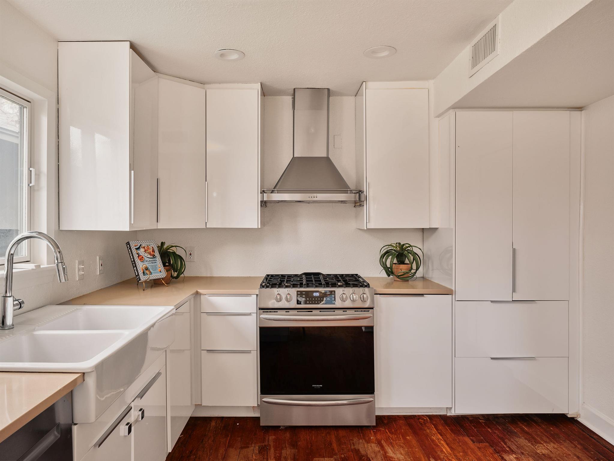 1709 Brackenridge Street Austin TX 78704
