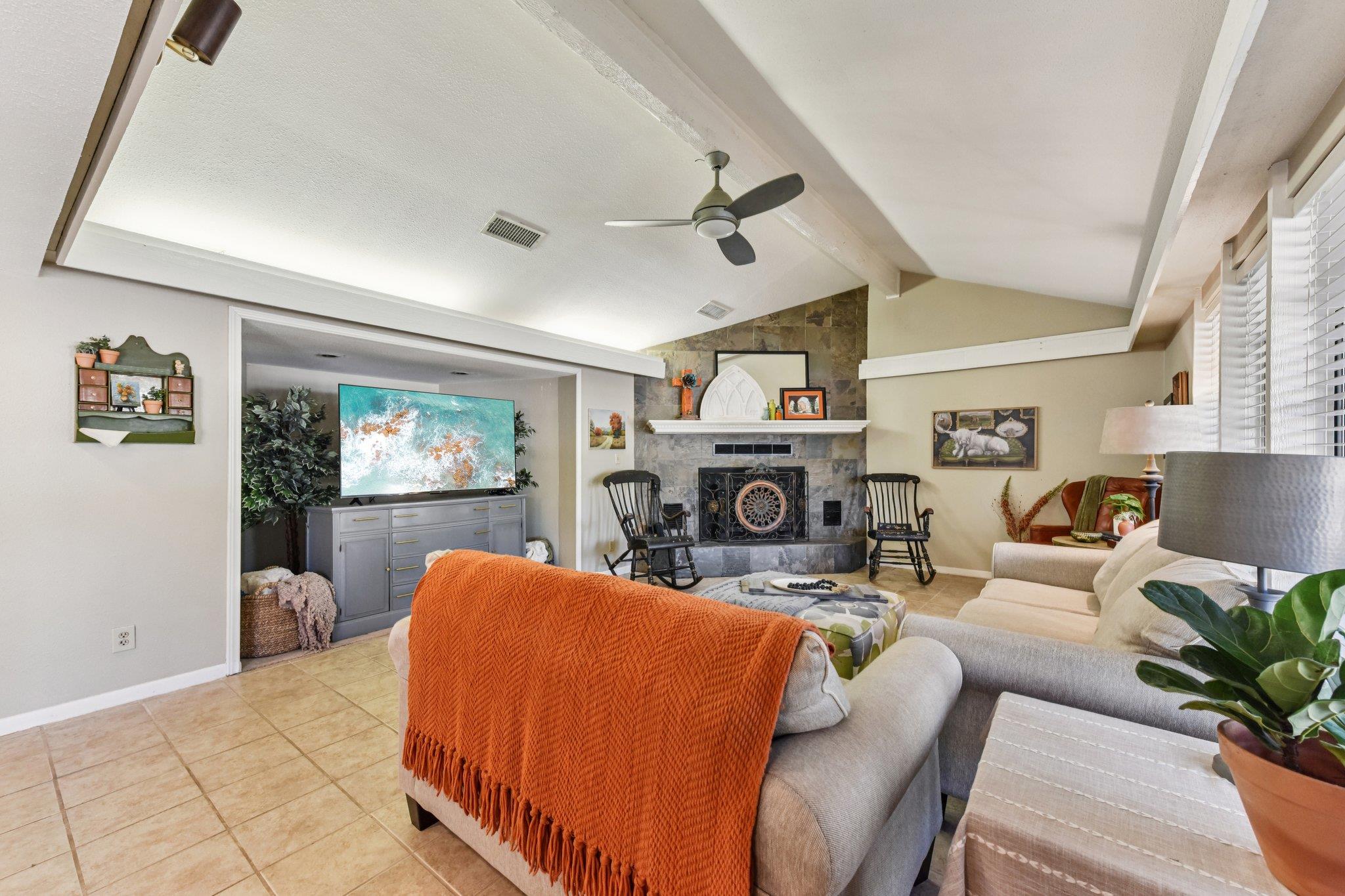 111 Post Oak Drive Elgin TX 78621