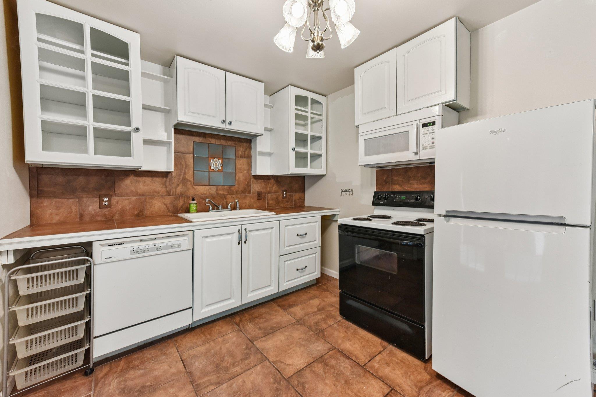 111 Post Oak Drive Elgin TX 78621