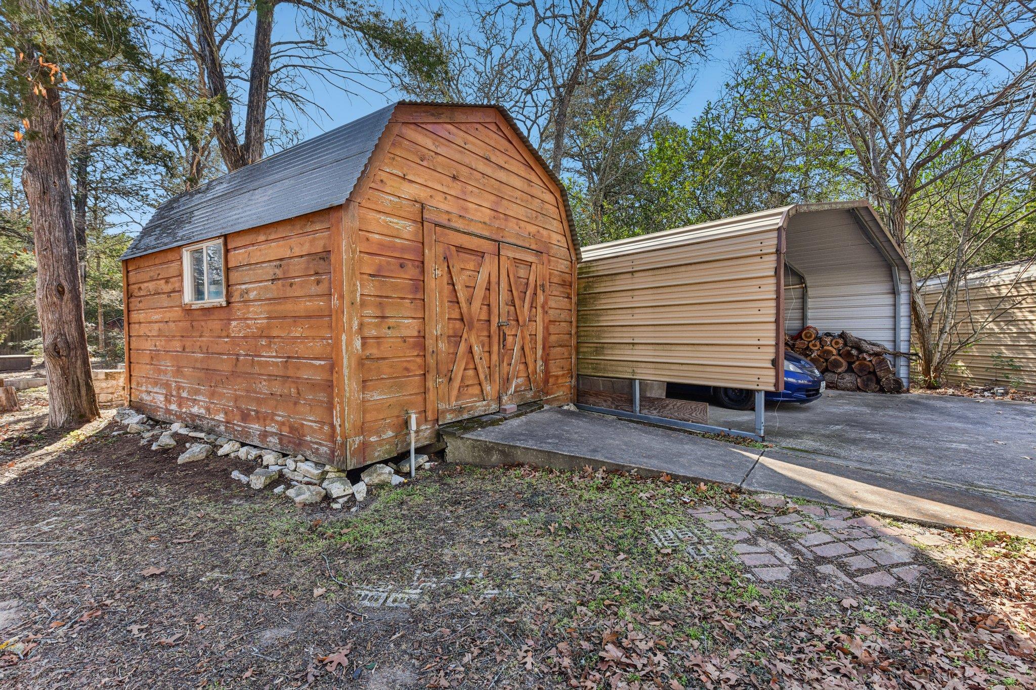 111 Post Oak Drive Elgin TX 78621