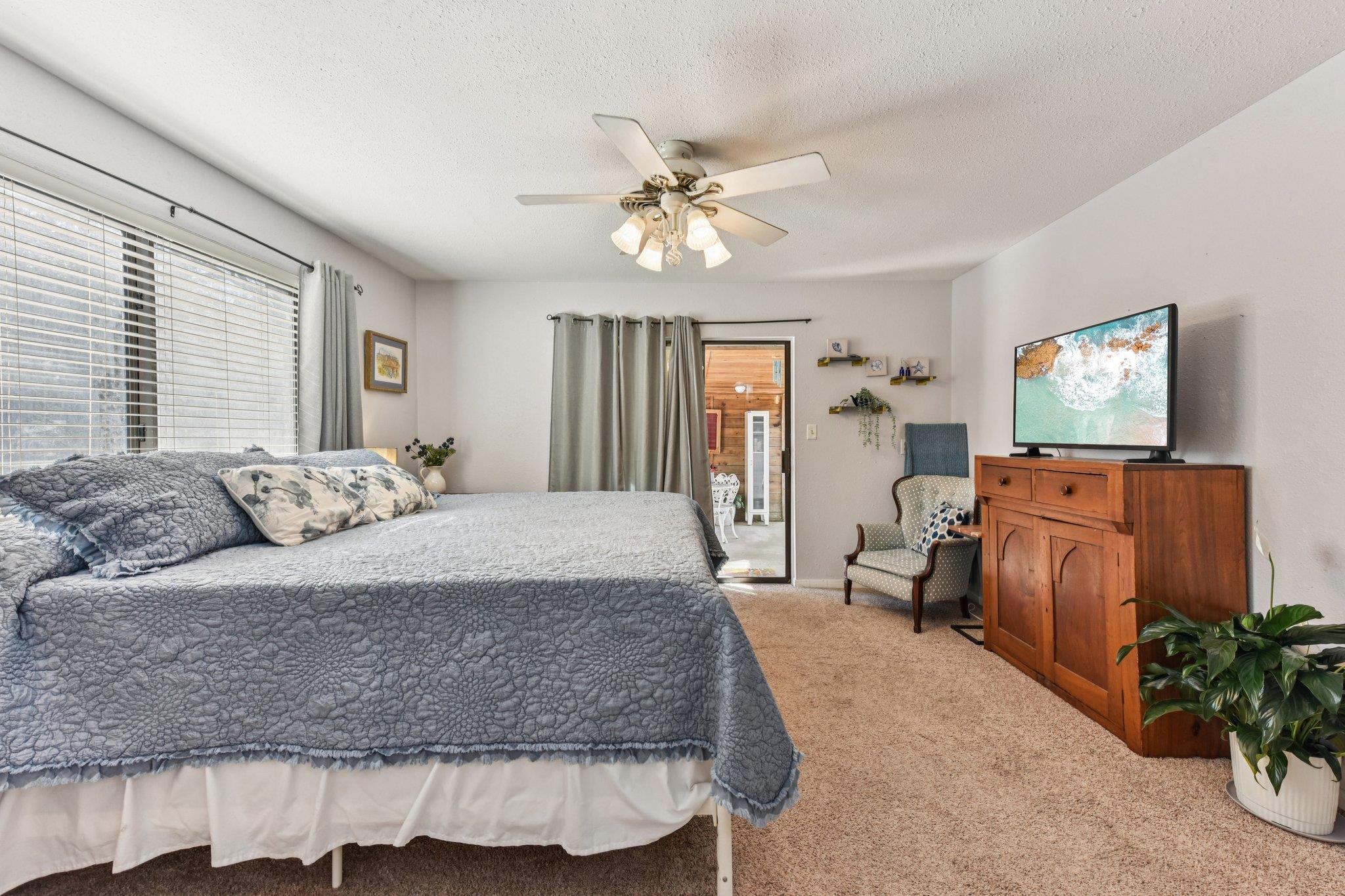 111 Post Oak Drive Elgin TX 78621