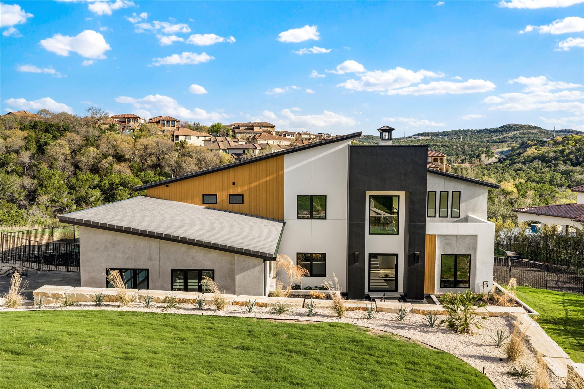 105 Canyon Turn Trail Austin TX 78734