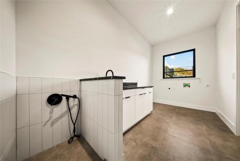 105 Canyon Turn Trail Austin TX 78734