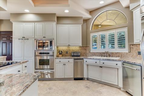 212 Florentine Horseshoe Bay TX 78657