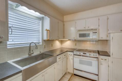 4317 River Oaks Drive Kingsland TX 78639