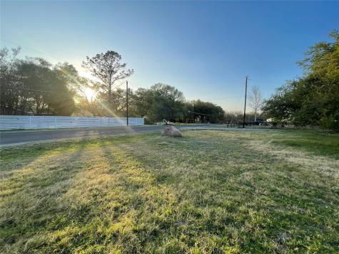 4317 River Oaks Drive Kingsland TX 78639