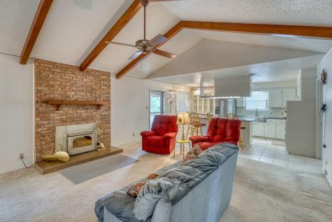4317 River Oaks Drive Kingsland TX 78639