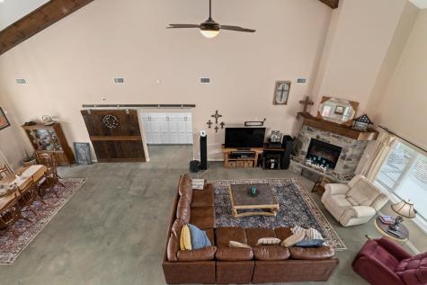 1138 Creekside Lane Weimar TX 78962