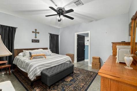1138 Creekside Lane Weimar TX 78962