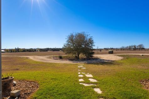 1138 Creekside Lane Weimar TX 78962