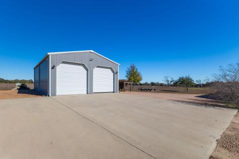1138 Creekside Lane Weimar TX 78962