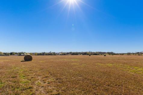 1138 Creekside Lane Weimar TX 78962