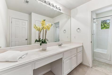 2401 Berwick Cove Round Rock TX 78681