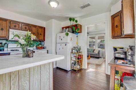 4602 Leslie Avenue Austin TX 78721