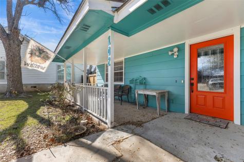 102 N Austin Street Buda TX 78610