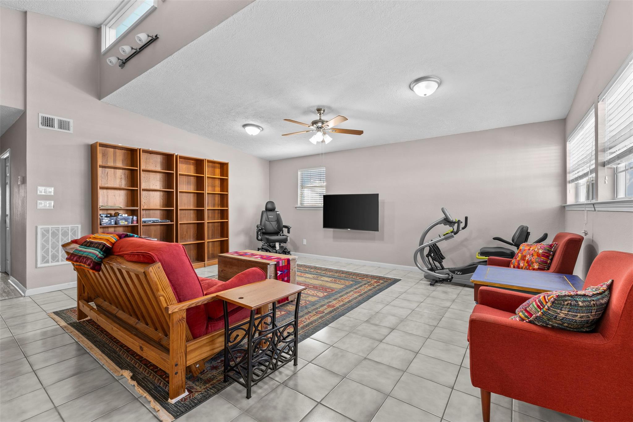 102 N Austin Street Buda TX 78610