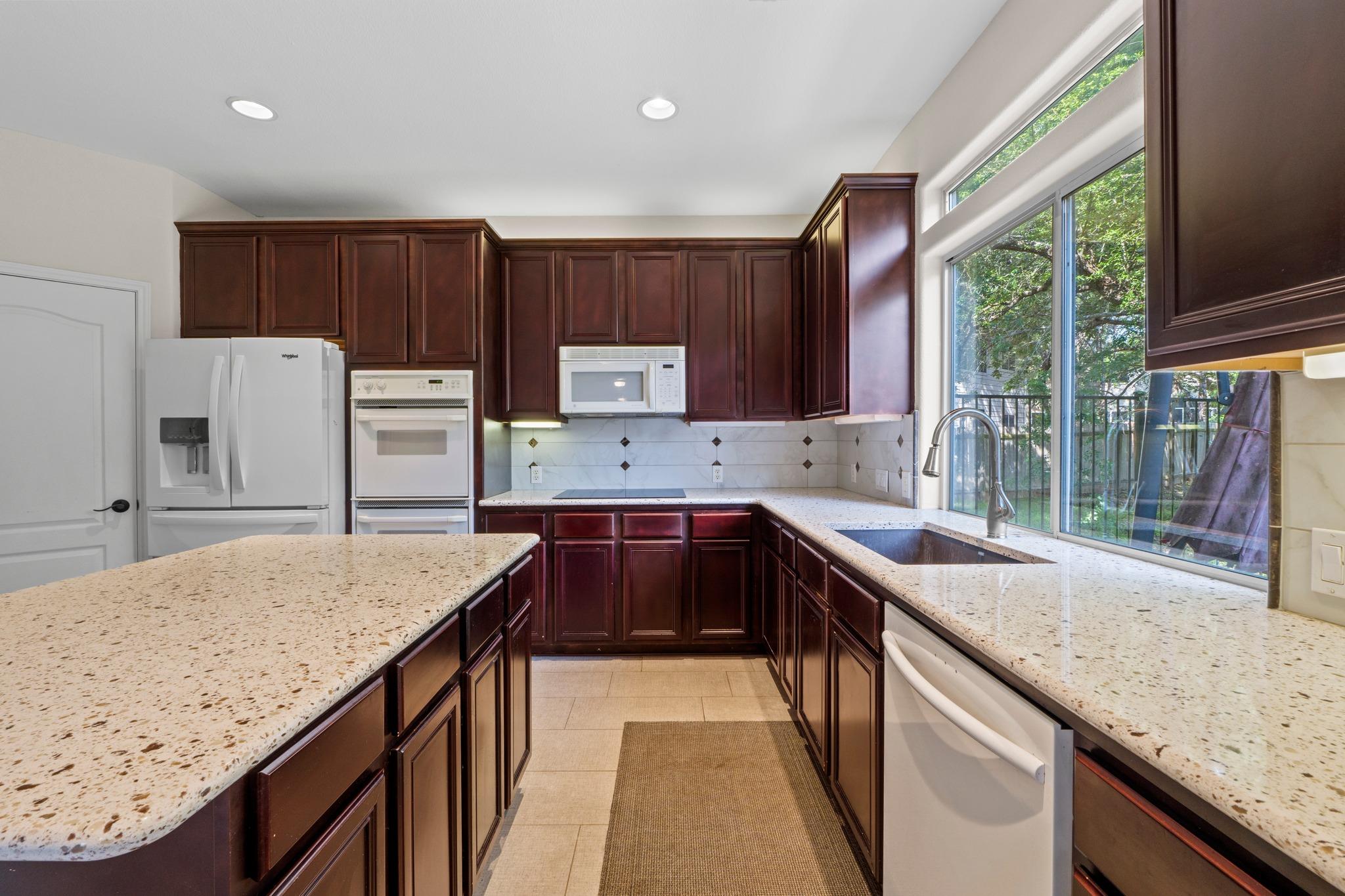 2 Muirfield Greens Lane Lakeway TX 78738