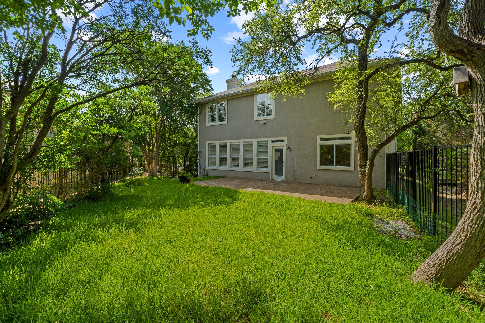 2 Muirfield Greens Lane Lakeway TX 78738