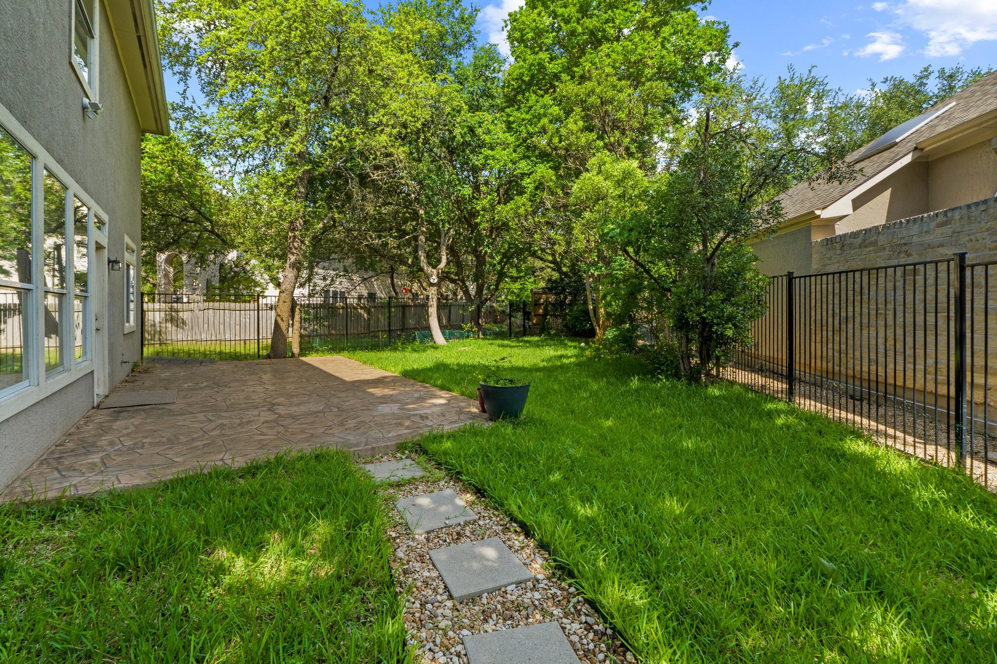 2 Muirfield Greens Lane Lakeway TX 78738