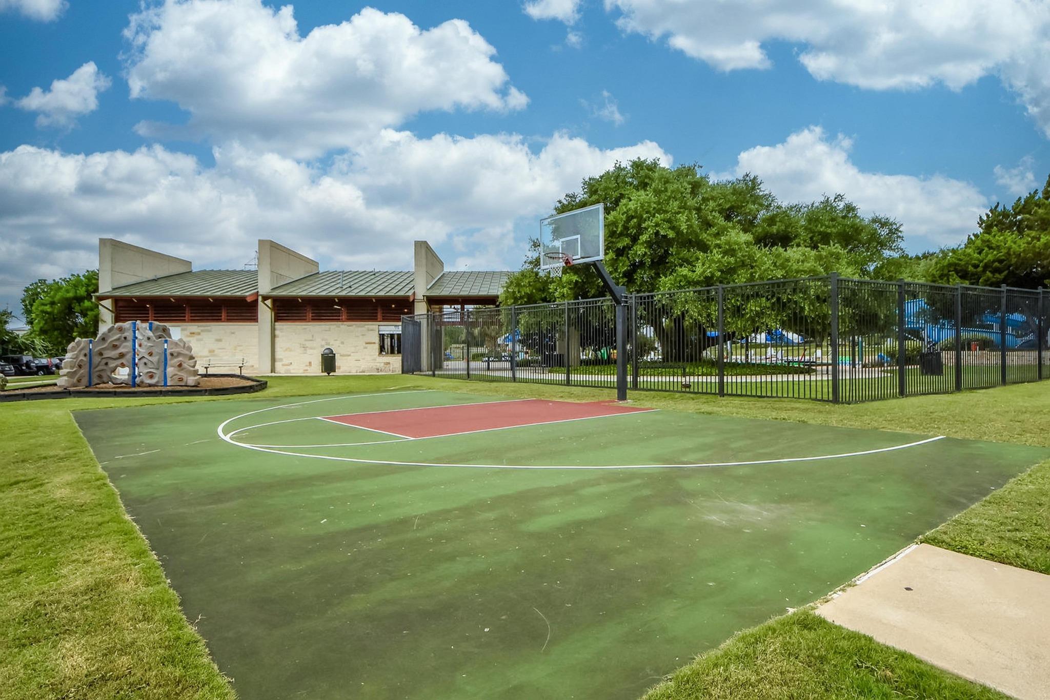 2 Muirfield Greens Lane Lakeway TX 78738