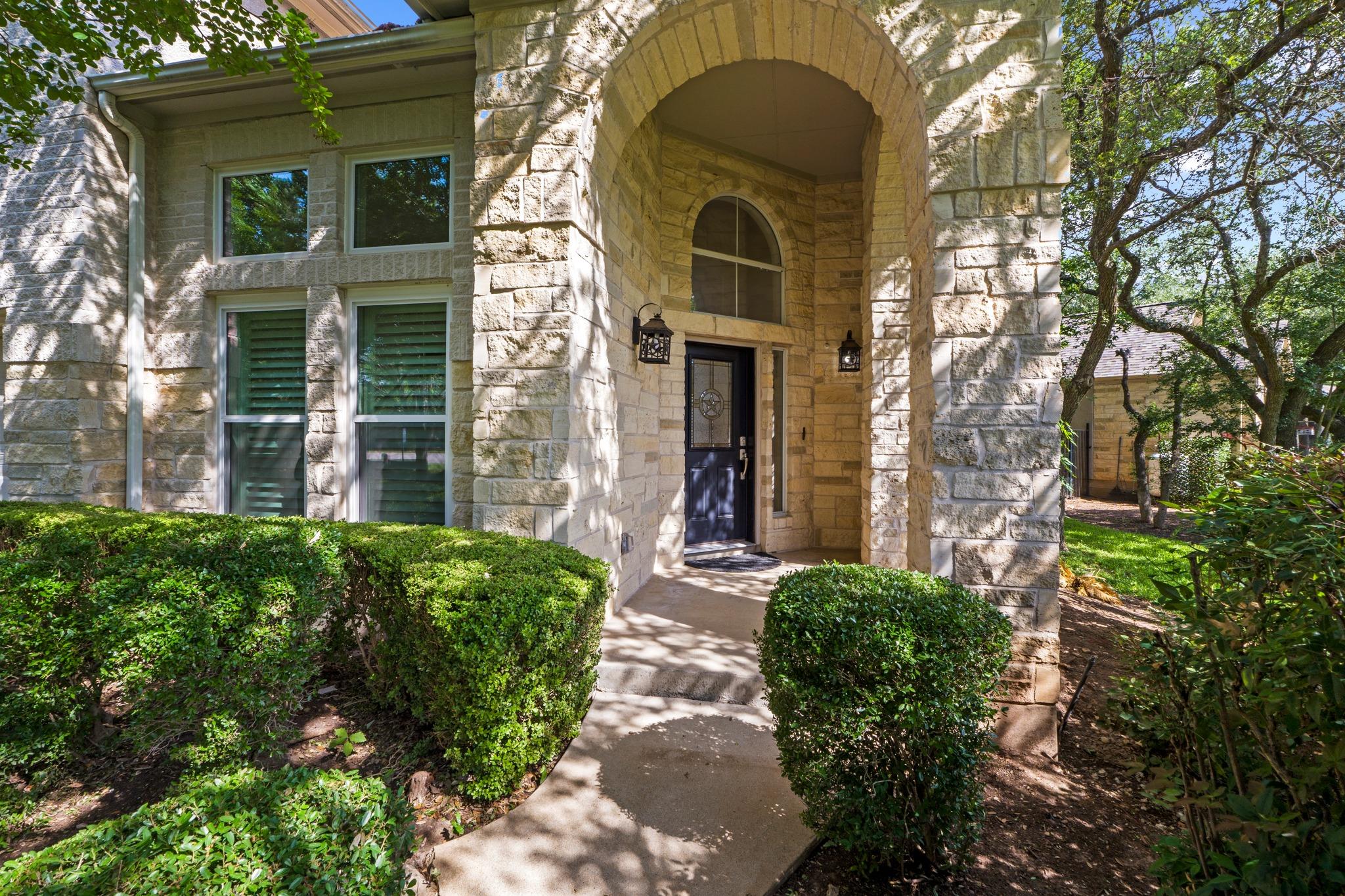 2 Muirfield Greens Lane Lakeway TX 78738