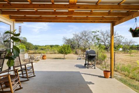 102 Pitchfork Drive Johnson City TX 78636