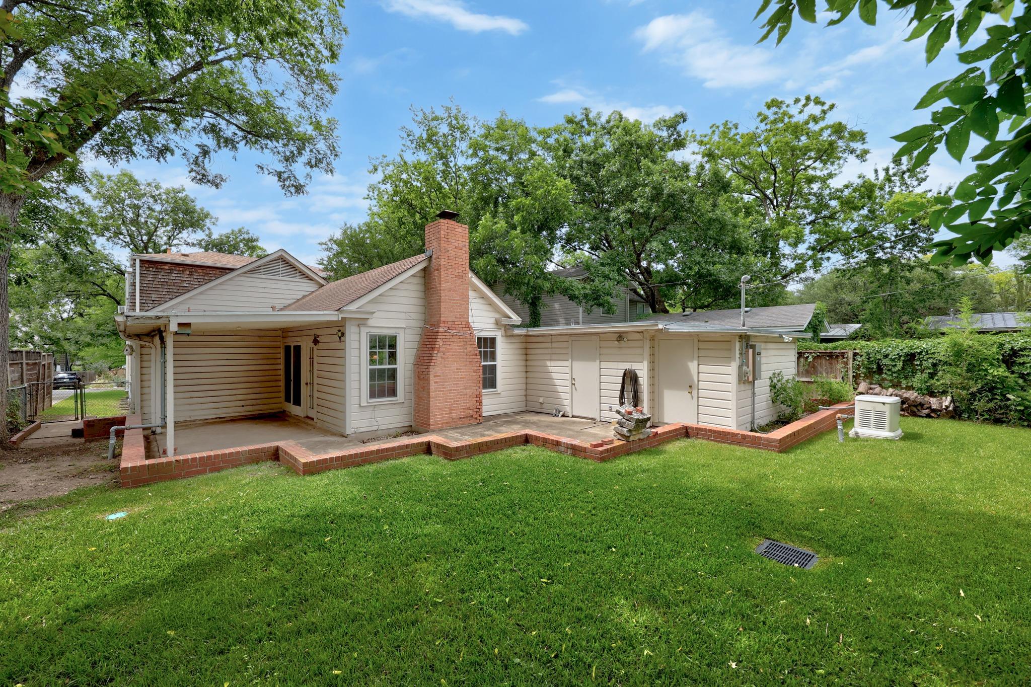 2207 Mountain View Road Austin TX 78703