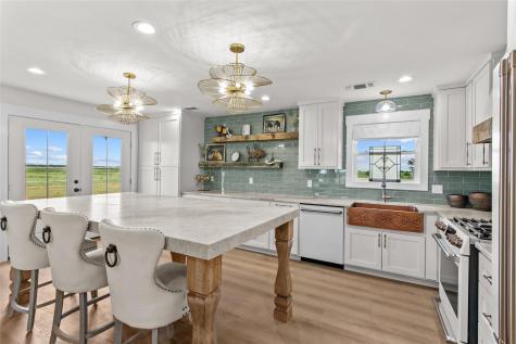 523 E Farm Market 1291 Round Top TX 78954