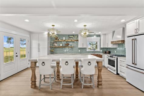 523 E Farm Market 1291 Round Top TX 78954