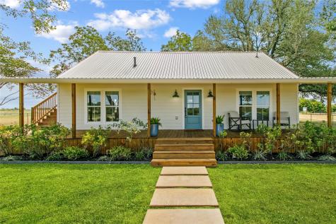 523 E Farm Market 1291 Round Top TX 78954