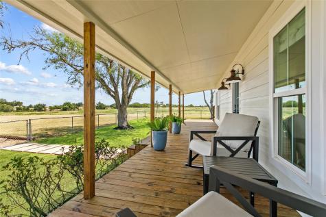 523 E Farm Market 1291 Round Top TX 78954