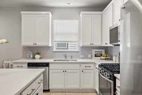 1923 Pecan Island Drive Leander TX 78641