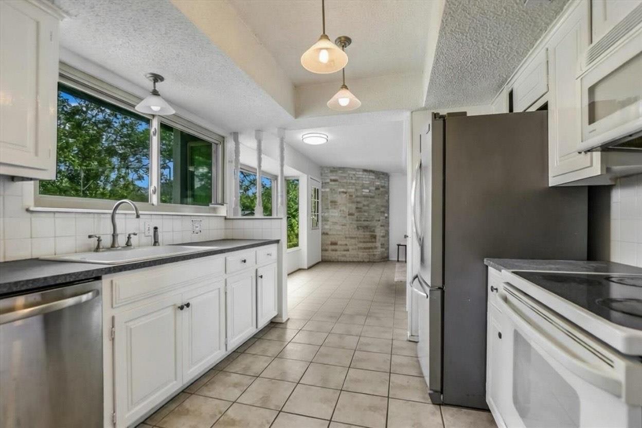 9010 Quail Creek Drive Austin TX 78758