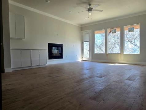 2425 Bruin Drive Spicewood TX 78669