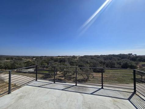 2425 Bruin Drive Spicewood TX 78669