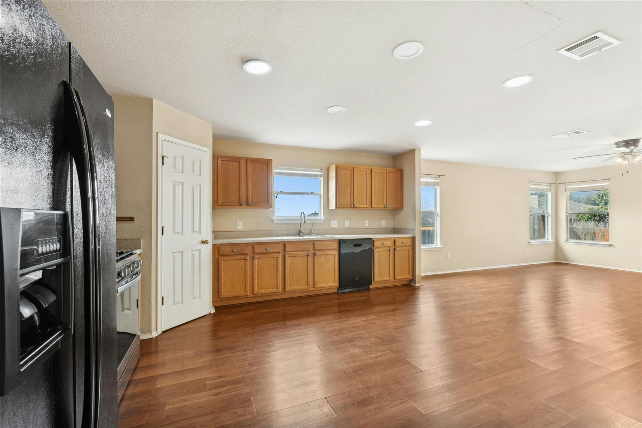 386 Paddington Drive Kyle TX 78640