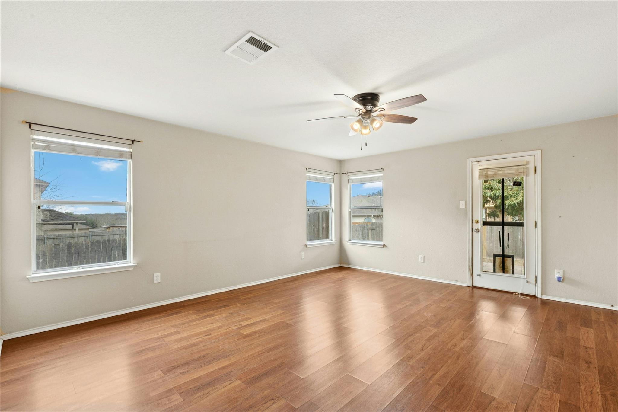 386 Paddington Drive Kyle TX 78640