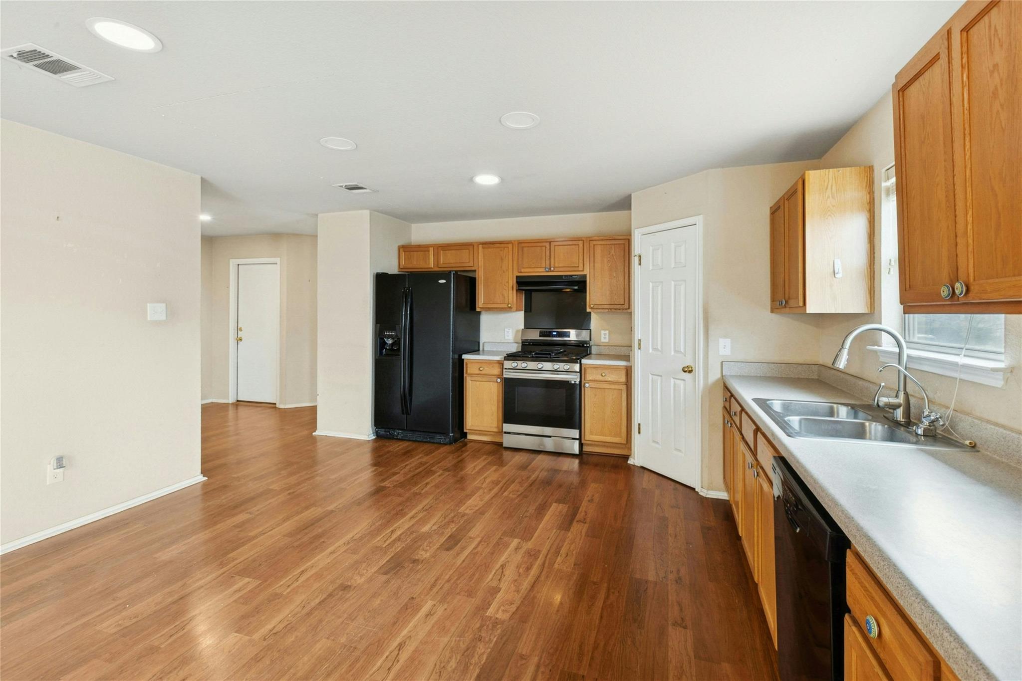 386 Paddington Drive Kyle TX 78640