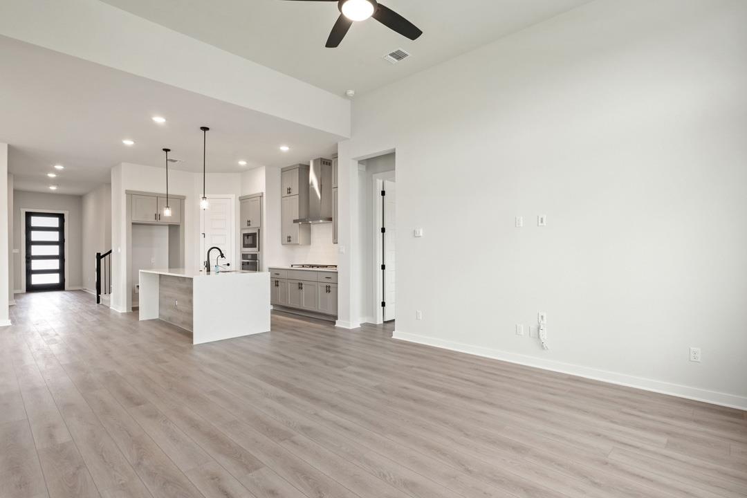 10732 Worth Lane Manor TX 78653