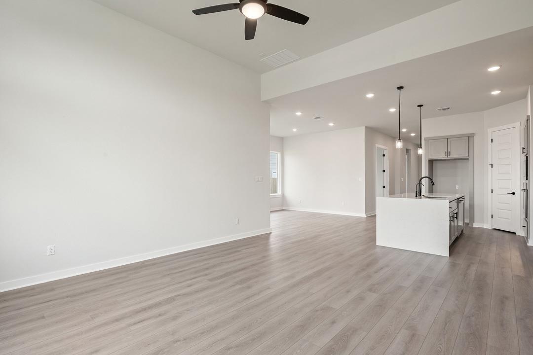 10732 Worth Lane Manor TX 78653
