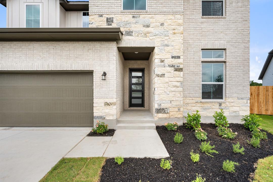 10732 Worth Lane Manor TX 78653