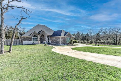 105 Arbors Circle Elgin TX 78621